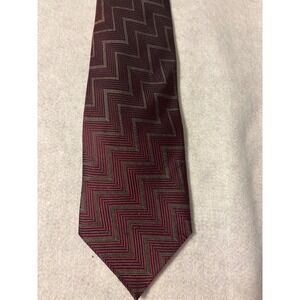 Barrington Silk Necktie‎ Mens Wide Burgundy Gold Zigzag Chevron